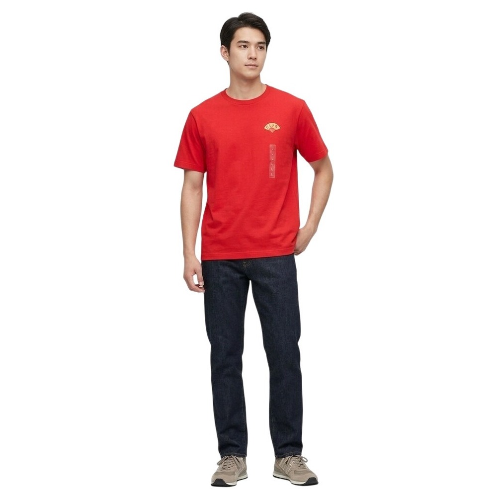 Uniqlo UT Nippon Miyage Men's Size Large Red Good Geisha Gion Graphic T-Shirt